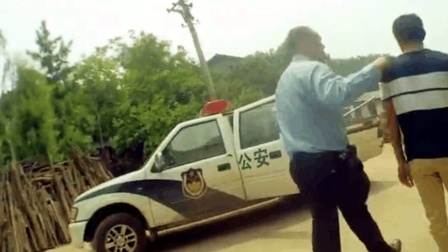 妻子闹离婚心烦 男子报警求民警带走他