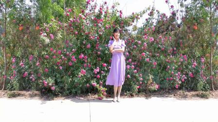 花儿实景广场舞《花儿哪有阿妹俏》32步