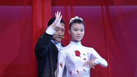 央视2003春晚 李宁曲蕾《魔幻天空》，惊艳魔术与唱跳结合