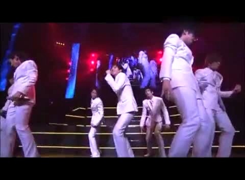 IU kiss&cry 说什么 First Kiss Live in Tokyo现场版-U-Kiss (UKiss)