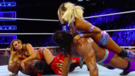 【WWE混双挑战赛第二季】盘点: 五大爆笑场面 肌肉男表演花式俯卧撑