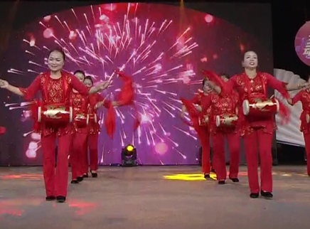 321动起来 广场舞《开门红》