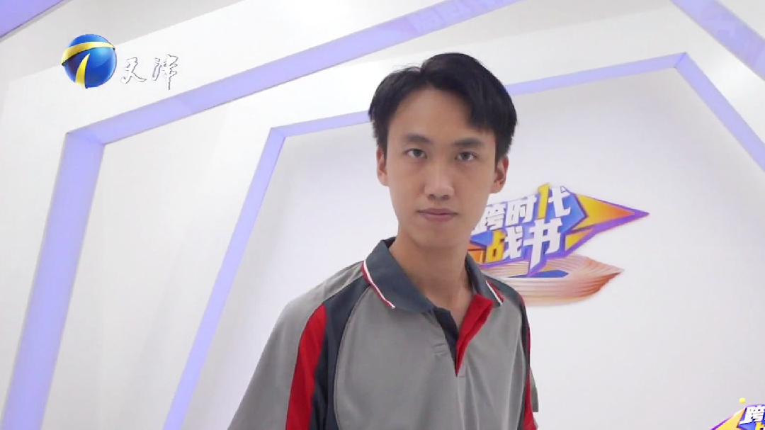 快递小哥“软骨机械舞”震惊全场