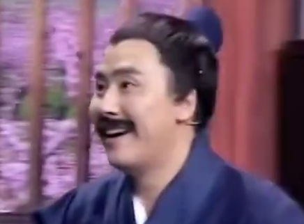 越策越开心 刘备“出轨”被抓包