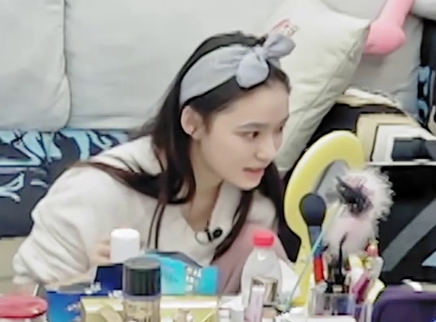 我家那闺女2 闺女日记 第32期：林允“美妆教程”上线