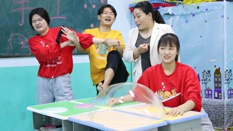 美女家务事 师生PK无硼砂泥搭帐篷