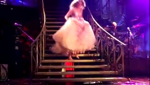 Taylor Swift Love Story 世界巡演现场版 中英字幕-Taylor Swift (泰勒·斯威夫特)