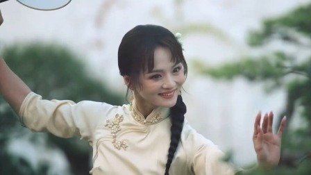 清明时节好春光，曲悦舞美赏心悦目