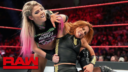 WWE RAW 2019 【RAW 07/29】小魔女受伤，比赛中放声痛哭