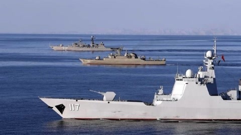 环球火力点 中俄伊三国军舰编队航行