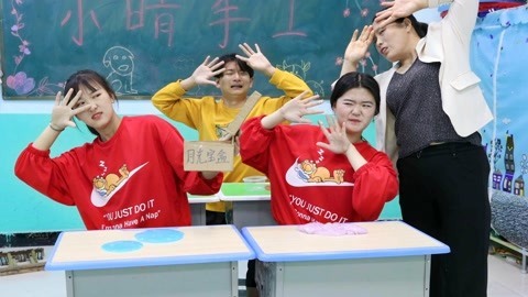 美女家务事 小晴用月光宝盒穿越时空