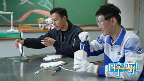 同学，你好 走进北京市育英学校 科技沃土智育英才传递科技力量