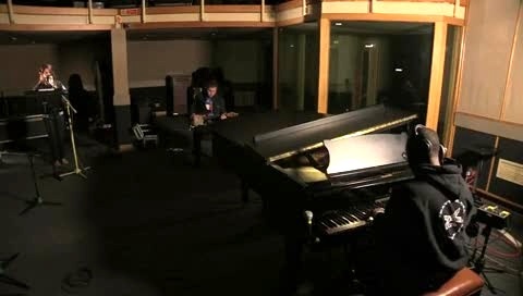IU kiss&cry Goodbye Kiss (BBC Radio Live Lounge)现场版 12/04/20-Lana Del Rey