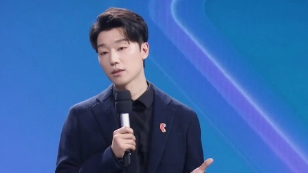 青年中医师祛湿笑料多，爆梗护士“痧”出健康