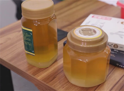 新闻大求真 真假蜂蜜究竟如何分辨？