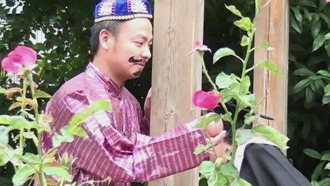 唱罢吹灯 锅铲兄弟搞笑逆袭《小苹果》 药不能停的节奏