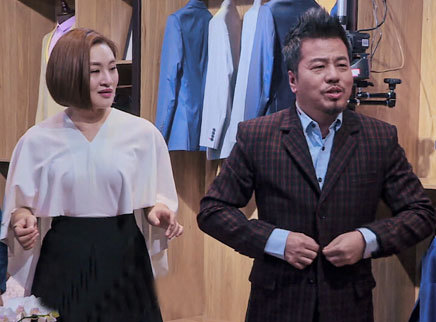 妈妈的牵挂 黄国伦李锐为西服争当“儿子”