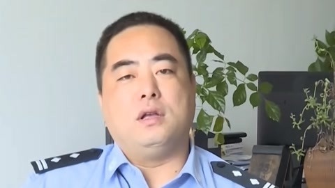 法治中国60分 抢劫金店跳桥逃跑 为家庭地位上演“绑架“
