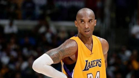 NBA流言收割机 科比祝贺詹姆斯超越自己：respect！我的兄弟