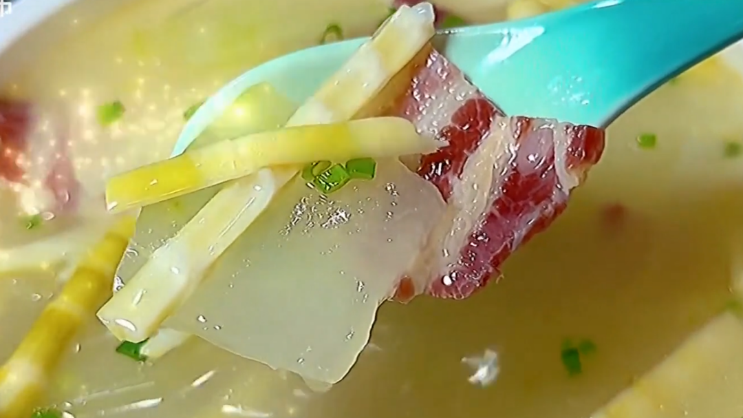 人气美食 伏天消暑必备 咸肉扁尖冬瓜汤