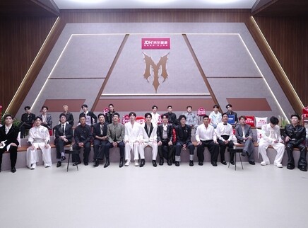 披荆斩棘2026 初舞台观演区：哥哥们沉浸式观演