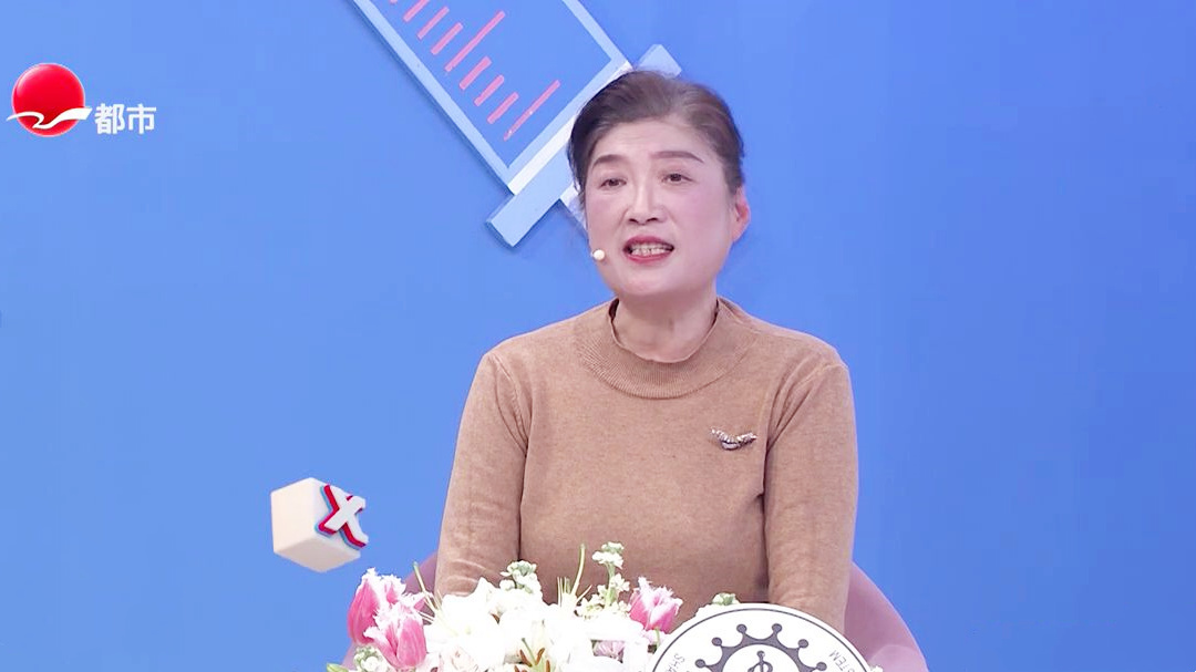 X诊所. 关爱女性 远离乳癌