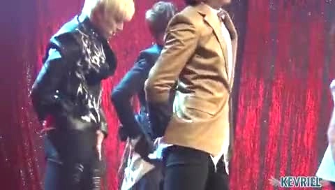 IU kiss&cry MTV Studio C Doradora 主Kevin 饭拍版 12/05/07-U-Kiss (UKiss)