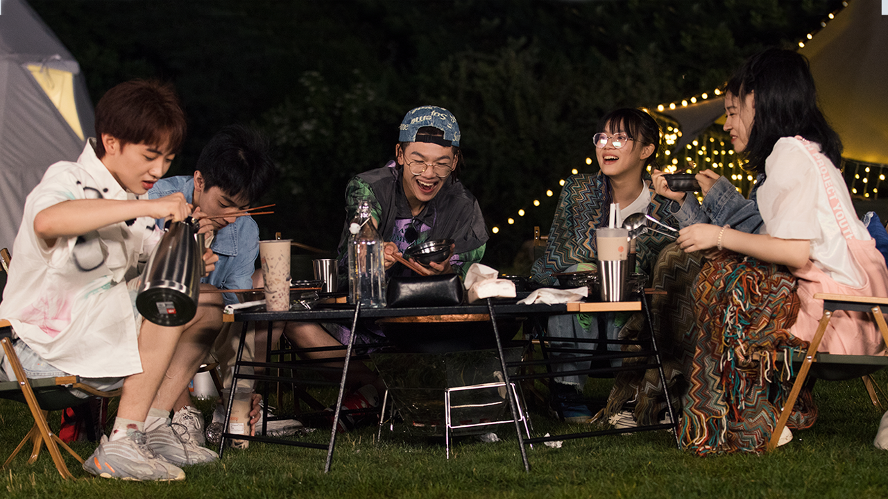 第二期：星空夜话，18岁少男少女大谈人生恋爱观