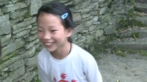 播报多看点 爸爸在哪儿 苗族姐妹花