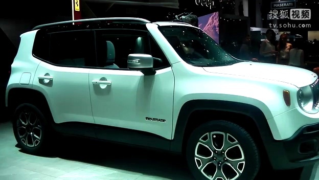 2015 Jeep Renegade at Geneva Motor Show 2014 _ AutoMotoTV