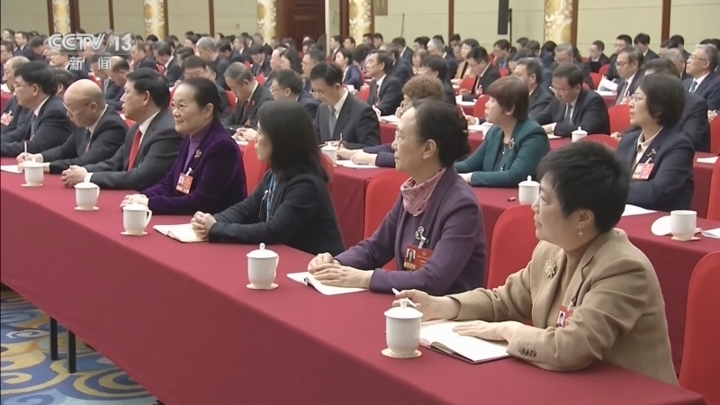 《新闻直播间》 20260307 04:00