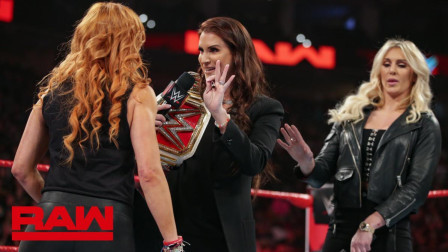WWE RAW 2019 若想比赛 贝基林奇必须签免责协议