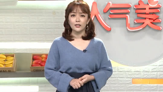 人气美食 农家风味小土豆 香脆猪油渣一秒回到小时候