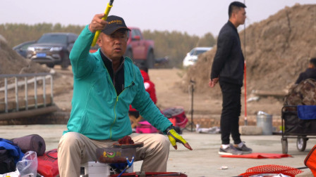 游钓中国 第四季 大毛老师带你走进高钓坑感受一下什么叫爆护！