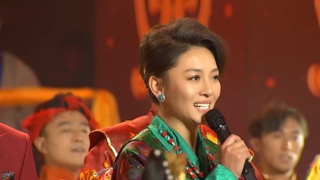 风情万种民族舞舞动全场，藏族同袍天籁歌喉共祝佳节