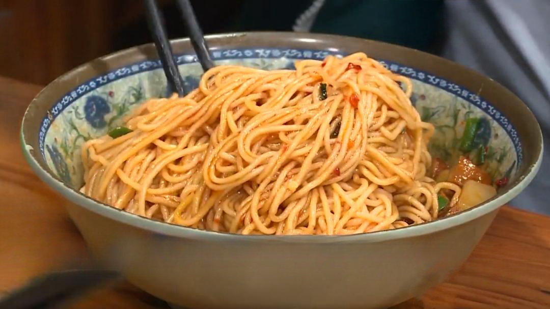 人气美食 苗圃路生煎店 上新本帮面