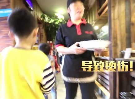 新闻大求真 儿童外出就餐有哪些注意事项？
