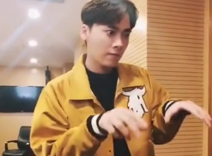 峰记本-李易峰资源博 是谁把李易峰扔出来的！