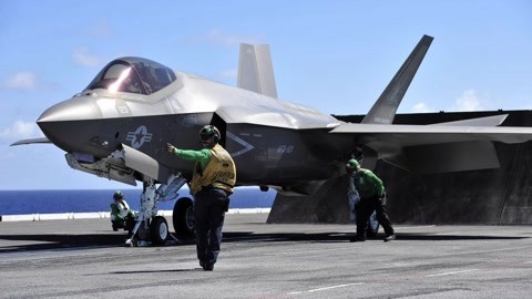 环球火力点 美媒：F35C战机出现首起严重事故 损失超过200万美元