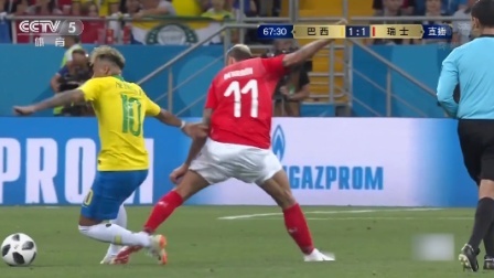 世界杯最酷榜 6月17日五大冲突：隔着屏幕看着都疼 球员互撞比谁更强