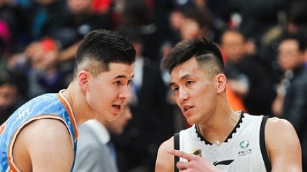 CBA 18/19赛季 花式解说：郭艾伦狂砍32分率队赢得23连胜，辽宁117-103新疆