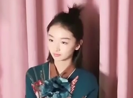 娱乐急先锋 周冬雨回应长得像藏狐