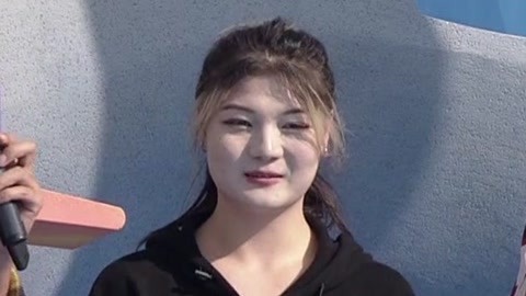 男生女生向前冲 第十四季 冲关王展示有效闯关 美妆博主自信登顶成功