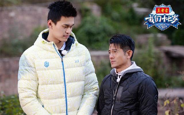 我们十七岁 《我们十七岁》第3期：郭富城孙杨玩亲亲 韩东君裤裆撕裂怼导演