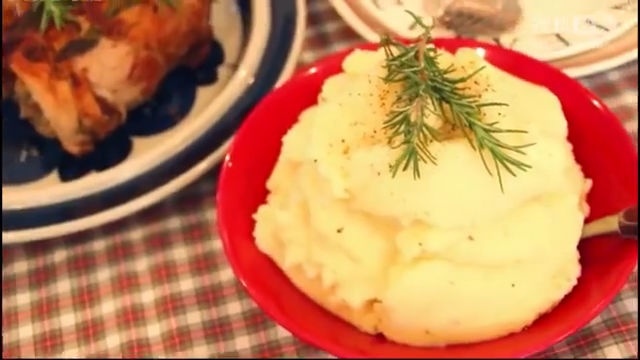 美&middot;食 这样做出来的土豆泥，松软香嫩，比KFC的好吃一百倍