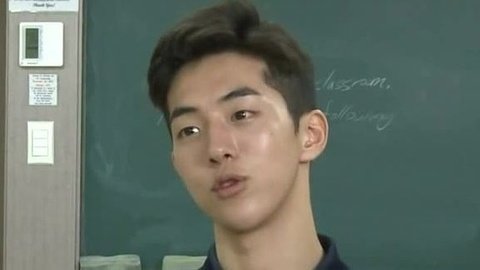 韩版我去上学啦 志雄答恋爱问题 康男柱赫获惊喜