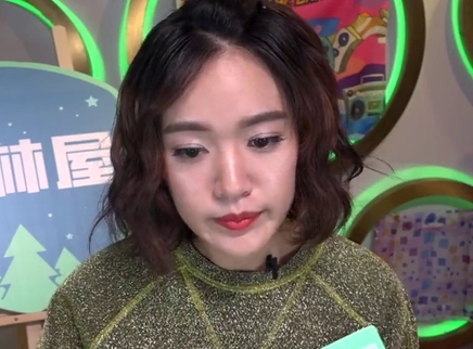 818超女聊天室 丁芙妮方便面发型亮相大放电波