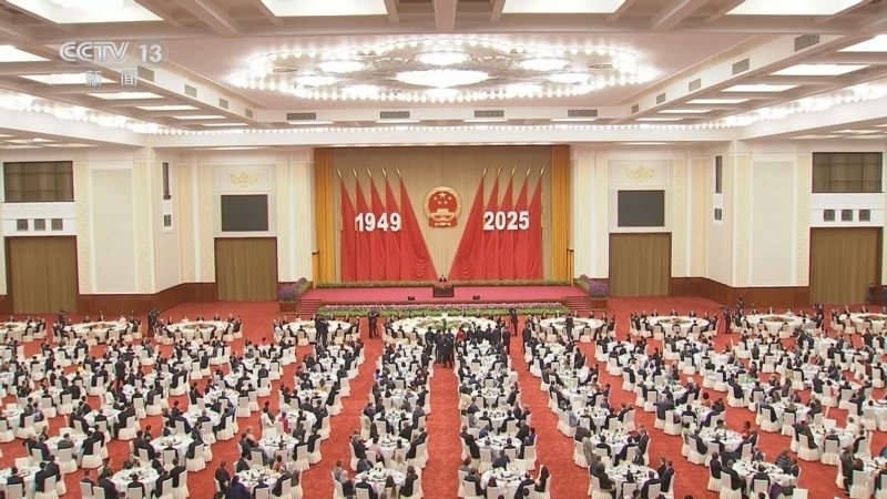 新闻30分 《新闻30分》 20251001