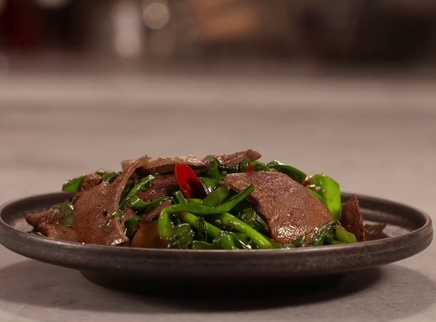 美食台 这份韭菜炒猪肝 能下三碗饭！