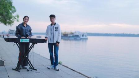 不要音乐 第一季 哈尔滨音乐学院男生翻唱歌曲《我以为》你以为你离开我 我就能忘记你吗